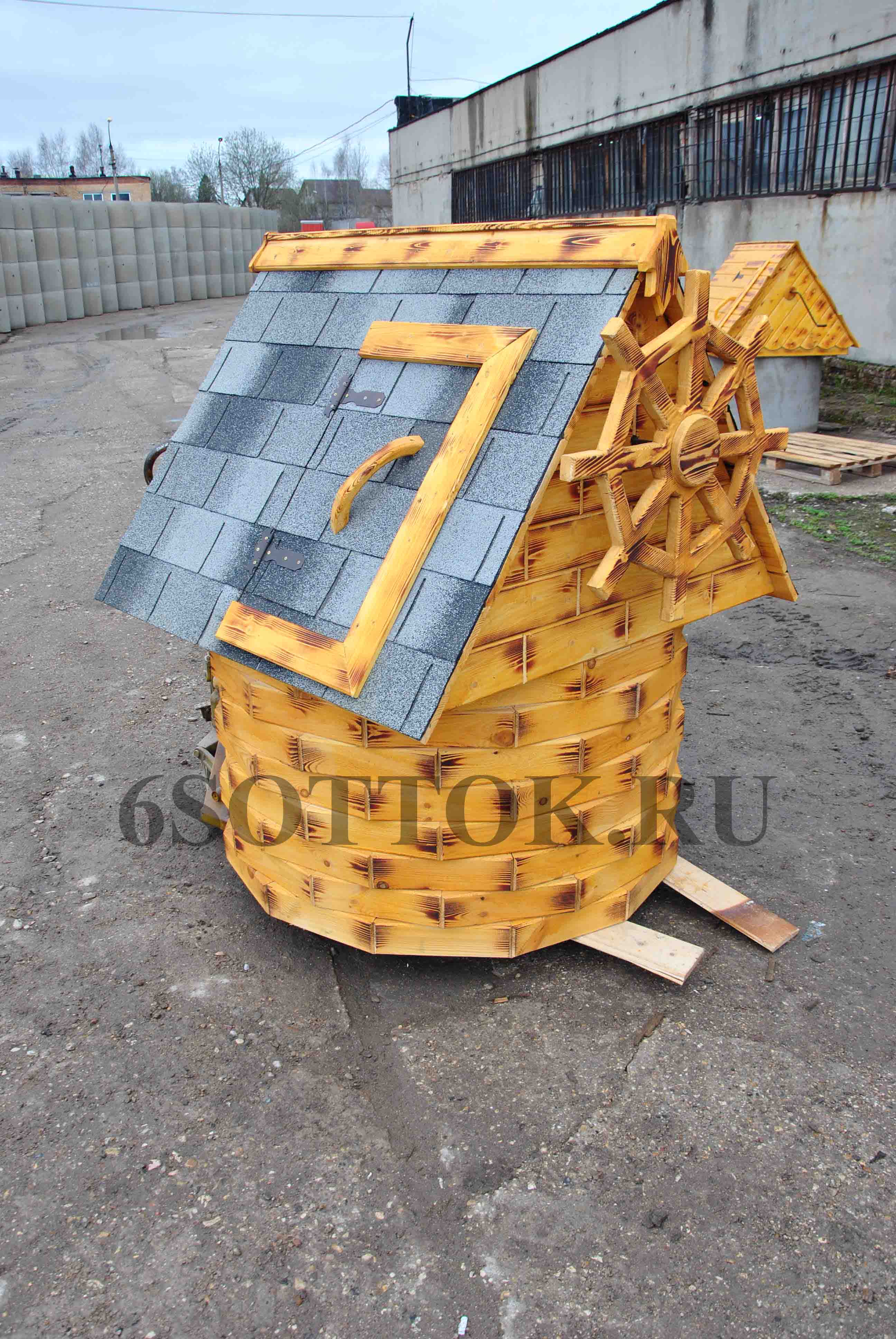 Домик для колодца